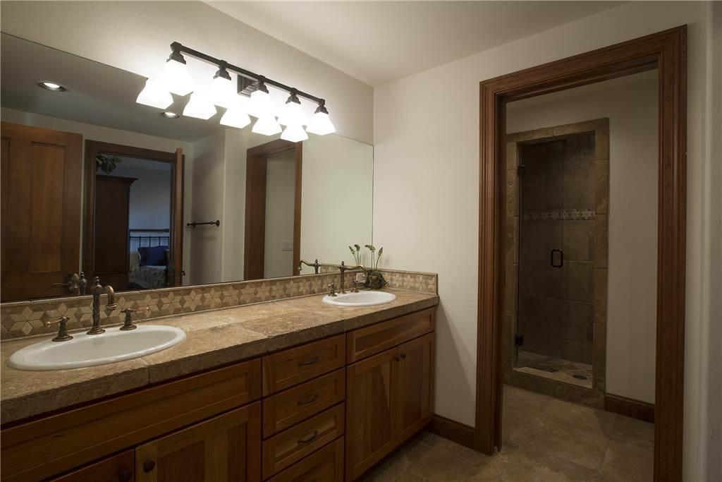 Sundance Grand Overlook Telluride Room photo